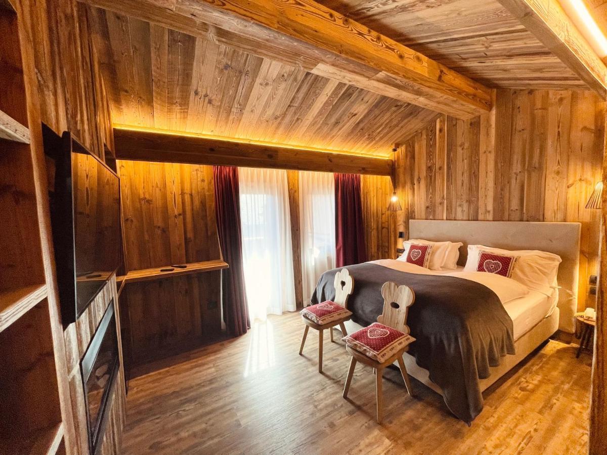 Hotel Piccolo Tibet Ливиньо Екстериор снимка